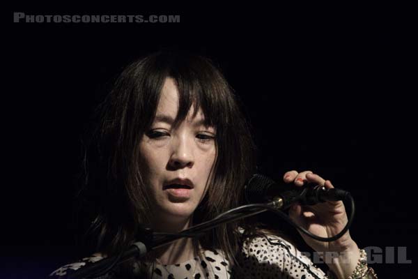 BLONDE REDHEAD - 2007-06-06 - PARIS - Elysee Montmartre - Kazu Makino